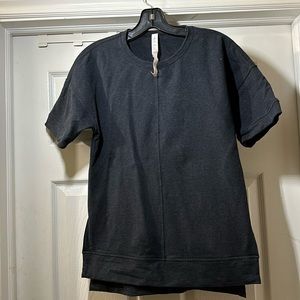 Lululemon SZ 2 Cut Above French Terry in dark grey. Side slits,  back detailing.